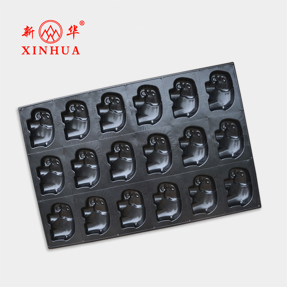 Elephant shaped cake pan