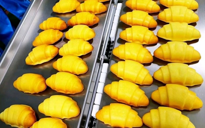 croissant tray.jpg